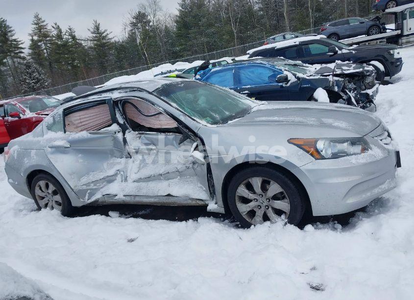 Photo 13 of 2010 Honda Accord 2.4 EX-L (VIN 1HGCP2F81AA059119)