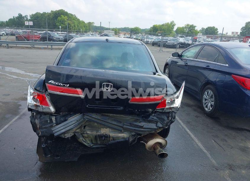 Photo 16 of 2011 Honda Accord 2.4 EX-L (VIN 1HGCP2F81BA008995)