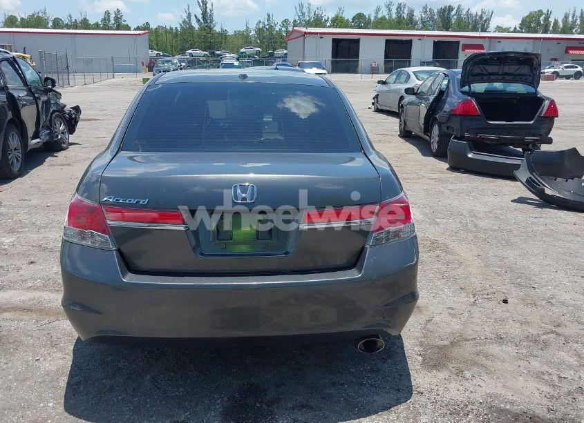 Photo 16 of 2011 Honda Accord 2.4 EX-L (VIN 1HGCP2F81BA015607)