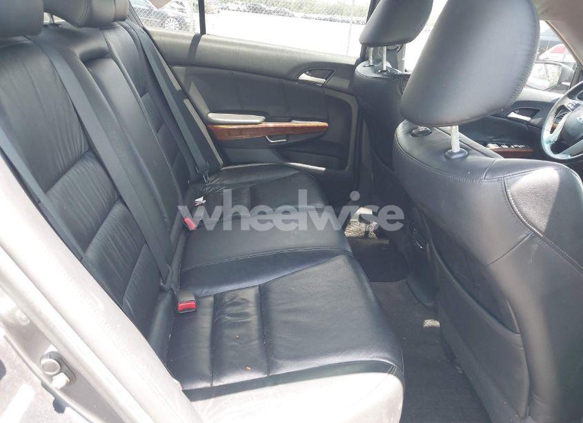 Photo 8 of 2011 Honda Accord 2.4 EX-L (VIN 1HGCP2F81BA015607)