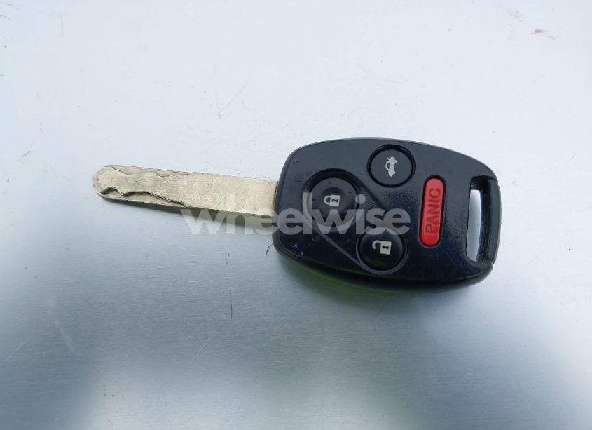 Photo 11 of 2011 Honda Accord 2.4 EX-L (VIN 1HGCP2F81BA015624)