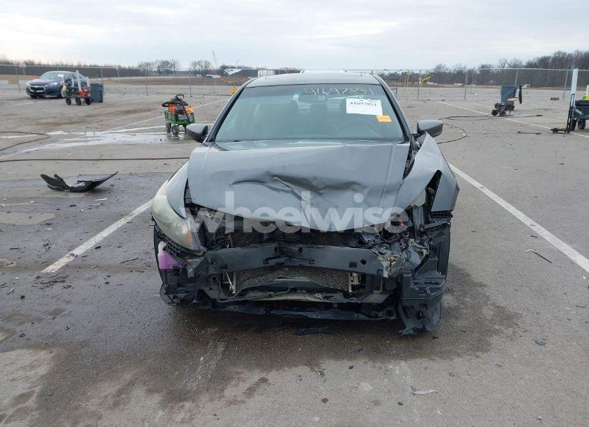 Photo 13 of 2011 Honda Accord 2.4 EX-L (VIN 1HGCP2F81BA015624)
