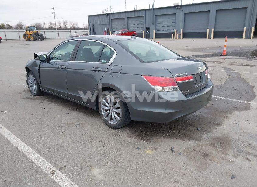 Photo 3 of 2011 Honda Accord 2.4 EX-L (VIN 1HGCP2F81BA015624)