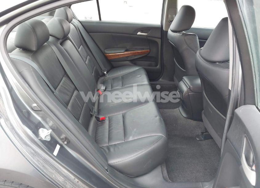 Photo 8 of 2011 Honda Accord 2.4 EX-L (VIN 1HGCP2F81BA015624)