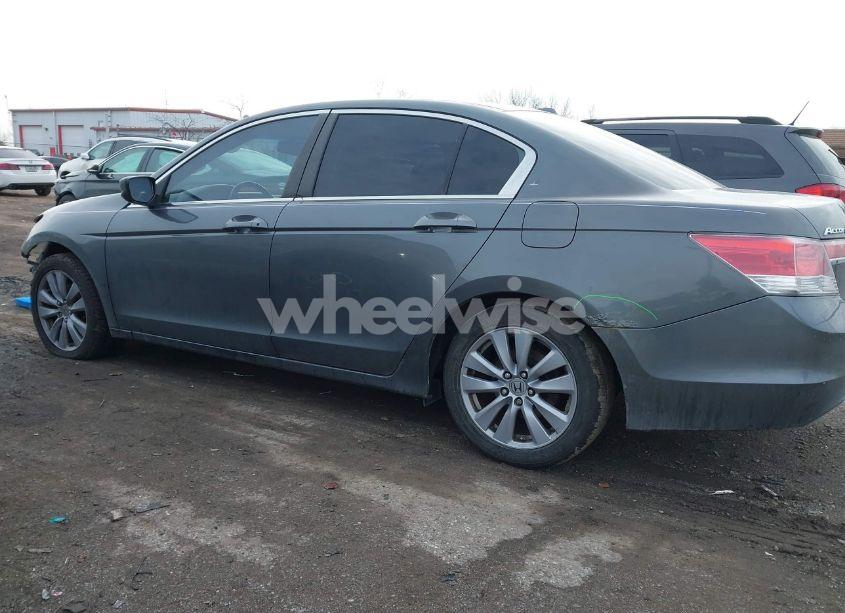 Photo 15 of 2011 Honda Accord 2.4 EX-L (VIN 1HGCP2F81BA040684)