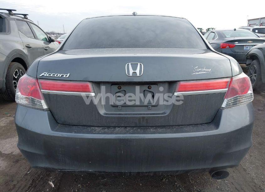 Photo 17 of 2011 Honda Accord 2.4 EX-L (VIN 1HGCP2F81BA040684)