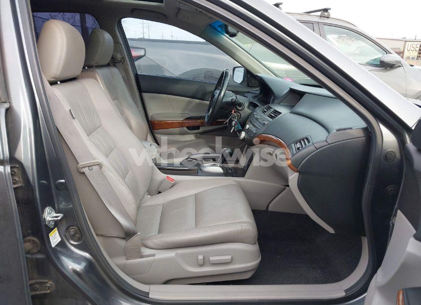 Photo 5 of 2011 Honda Accord 2.4 EX-L (VIN 1HGCP2F81BA040684)