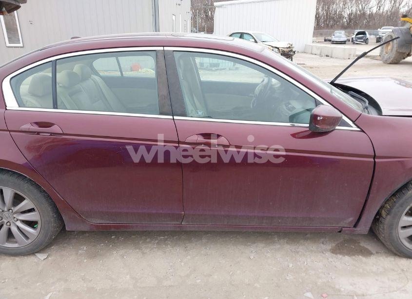 Photo 13 of 2011 Honda Accord 2.4 EX-L (VIN 1HGCP2F81BA068761)