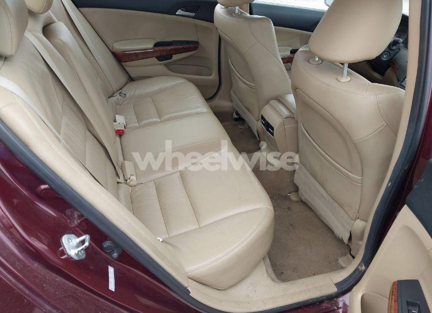 Photo 8 of 2011 Honda Accord 2.4 EX-L (VIN 1HGCP2F81BA068761)