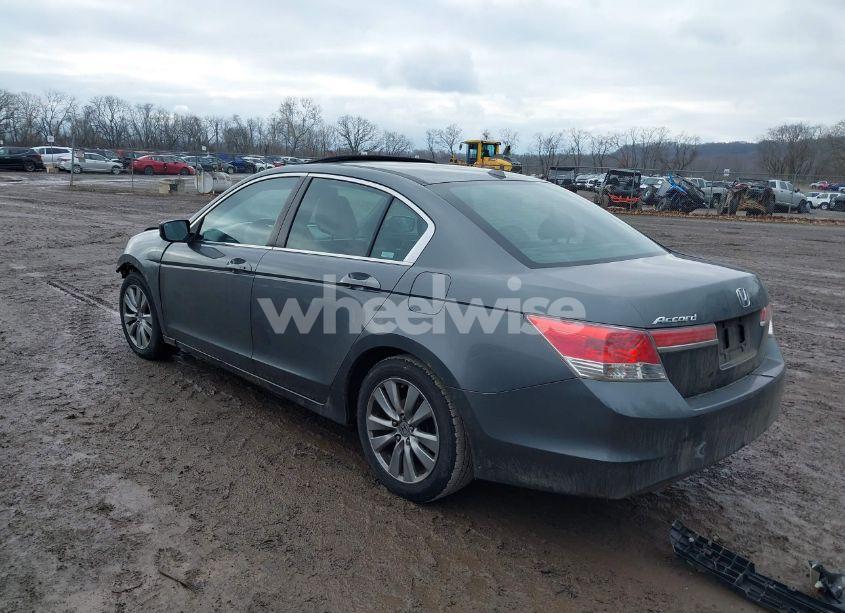 Photo 3 of 2011 Honda Accord 2.4 EX-L (VIN 1HGCP2F81BA094647)