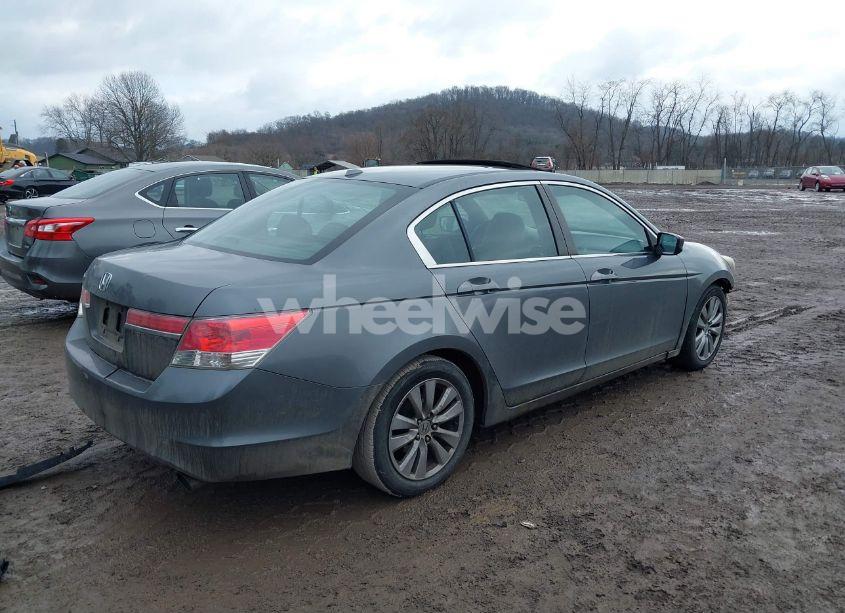 Photo 4 of 2011 Honda Accord 2.4 EX-L (VIN 1HGCP2F81BA094647)