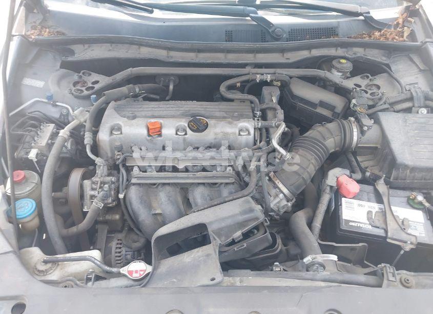 Photo 10 of 2012 Honda Accord 2.4 EX-L (VIN 1HGCP2F81CA032800)