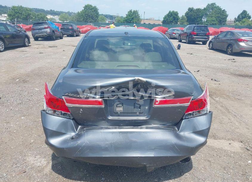 Photo 16 of 2012 Honda Accord 2.4 EX-L (VIN 1HGCP2F81CA032800)