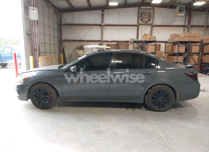 Photo 15 of 2012 Honda Accord 2.4 EX-L (VIN 1HGCP2F81CA049547)