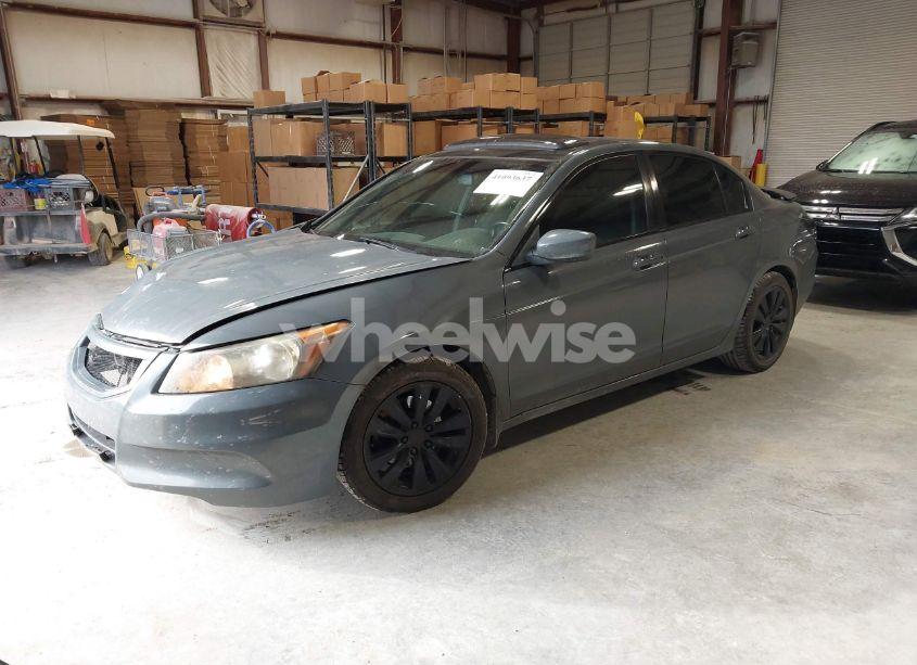 Photo 2 of 2012 Honda Accord 2.4 EX-L (VIN 1HGCP2F81CA049547)