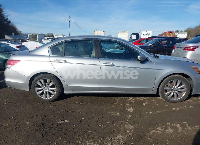 Photo 13 of 2012 Honda Accord 2.4 EX-L (VIN 1HGCP2F81CA062461)