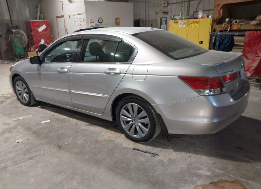 Photo 3 of 2012 Honda Accord 2.4 EX-L (VIN 1HGCP2F81CA135067)