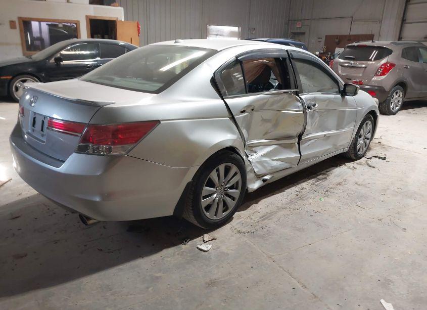 Photo 4 of 2012 Honda Accord 2.4 EX-L (VIN 1HGCP2F81CA135067)