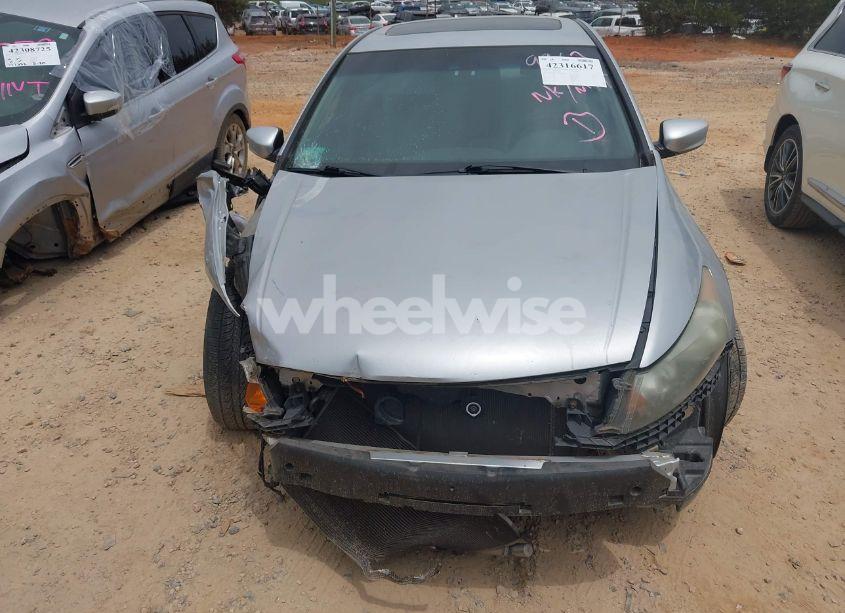 Photo 11 of 2010 Honda Accord 2.4 EX-L (VIN 1HGCP2F82AA109963)