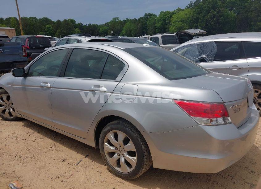 Photo 13 of 2010 Honda Accord 2.4 EX-L (VIN 1HGCP2F82AA109963)