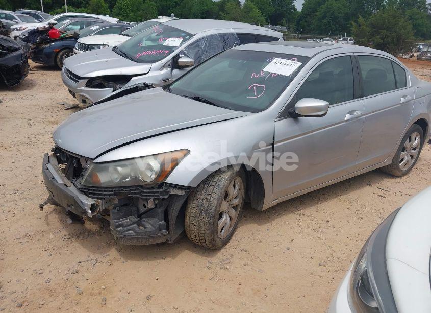 Photo 2 of 2010 Honda Accord 2.4 EX-L (VIN 1HGCP2F82AA109963)