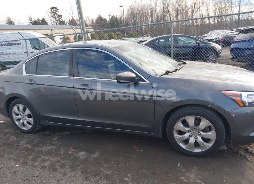 Photo 13 of 2010 Honda Accord 2.4 EX-L (VIN 1HGCP2F82AA149086)
