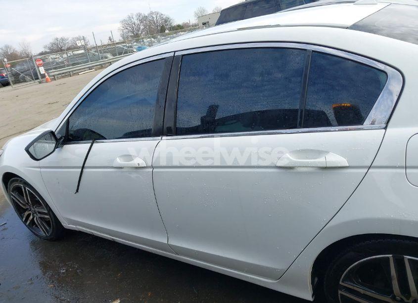 Photo 15 of 2010 Honda Accord 2.4 EX-L (VIN 1HGCP2F82AA154594)