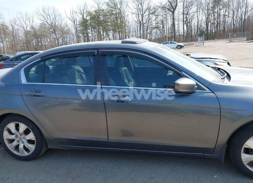 Photo 13 of 2010 Honda Accord 2.4 EX-L (VIN 1HGCP2F82AA167202)