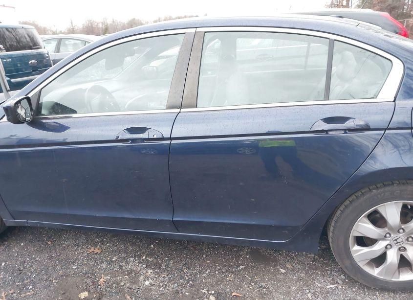 Photo 14 of 2010 Honda Accord 2.4 EX-L (VIN 1HGCP2F82AA172819)