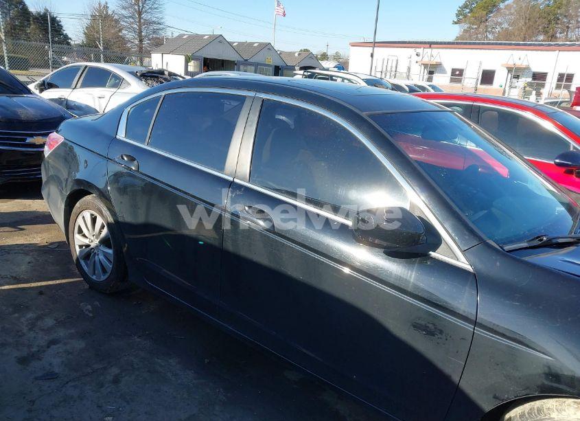 Photo 13 of 2011 Honda Accord 2.4 EX-L (VIN 1HGCP2F82BA005488)