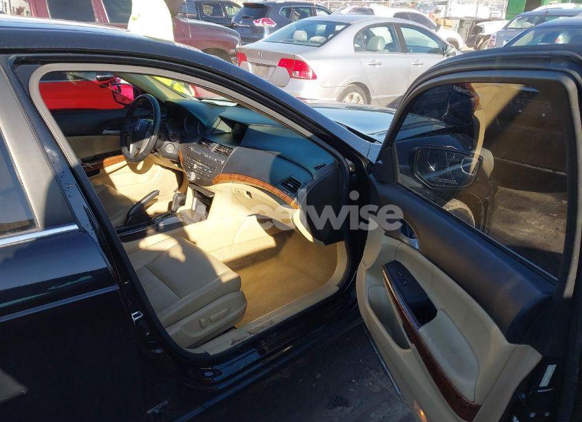 Photo 5 of 2011 Honda Accord 2.4 EX-L (VIN 1HGCP2F82BA005488)