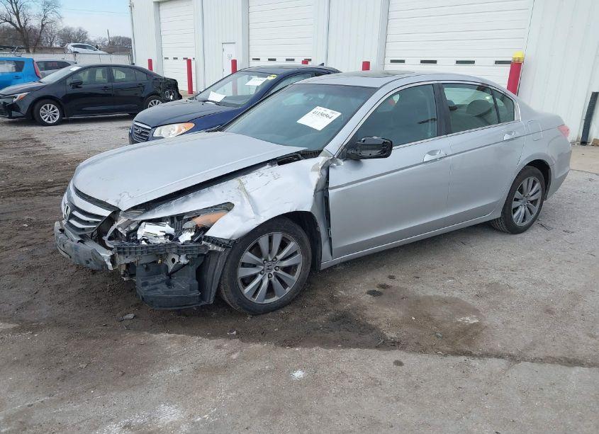 Photo 2 of 2011 Honda Accord 2.4 EX-L (VIN 1HGCP2F82BA006947)