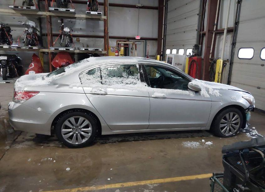 Photo 13 of 2011 Honda Accord 2.4 EX-L (VIN 1HGCP2F82BA027054)
