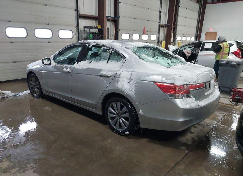 Photo 3 of 2011 Honda Accord 2.4 EX-L (VIN 1HGCP2F82BA027054)