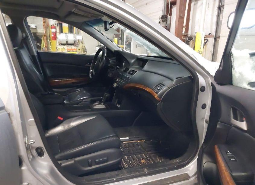 Photo 5 of 2011 Honda Accord 2.4 EX-L (VIN 1HGCP2F82BA027054)