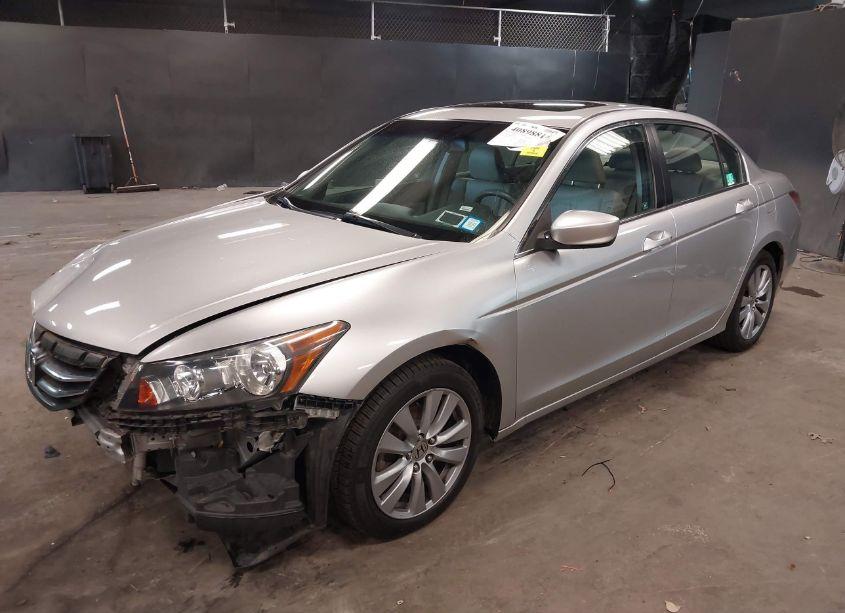 Photo 2 of 2011 Honda Accord 2.4 EX-L (VIN 1HGCP2F82BA033355)