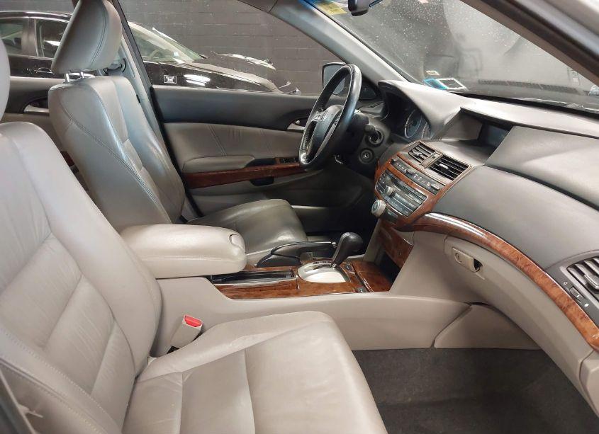 Photo 5 of 2011 Honda Accord 2.4 EX-L (VIN 1HGCP2F82BA033355)