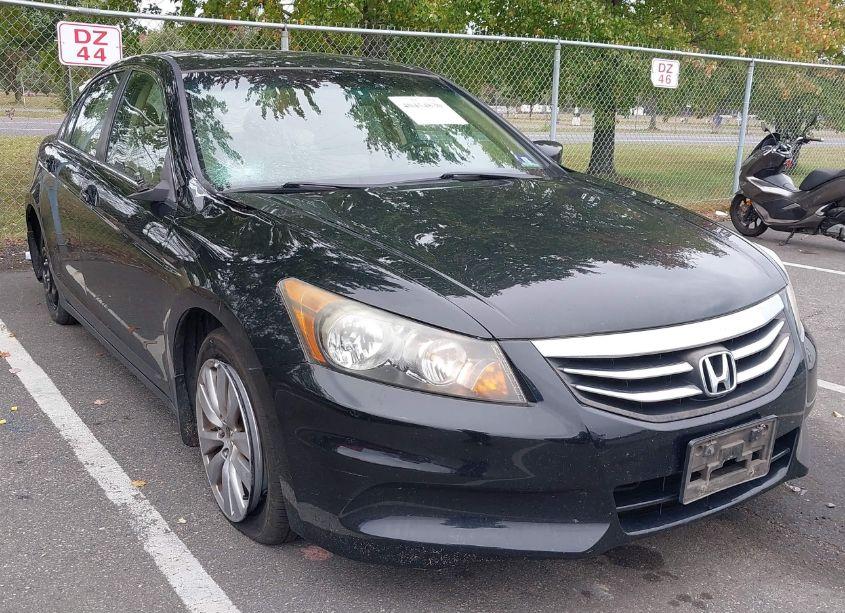 2011 Honda Accord 2.4 EX-L (VIN 1HGCP2F82BA059678) main photo