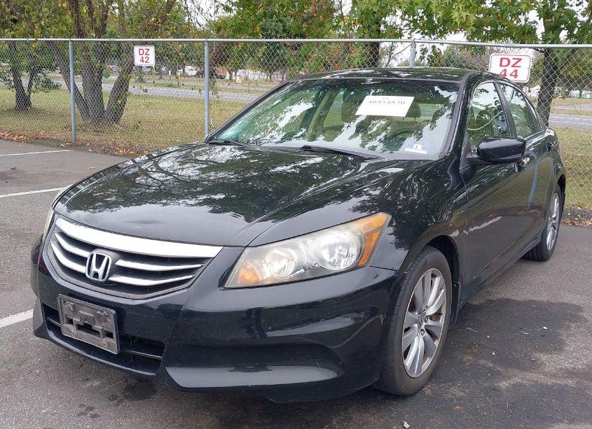 Photo 2 of 2011 Honda Accord 2.4 EX-L (VIN 1HGCP2F82BA059678)