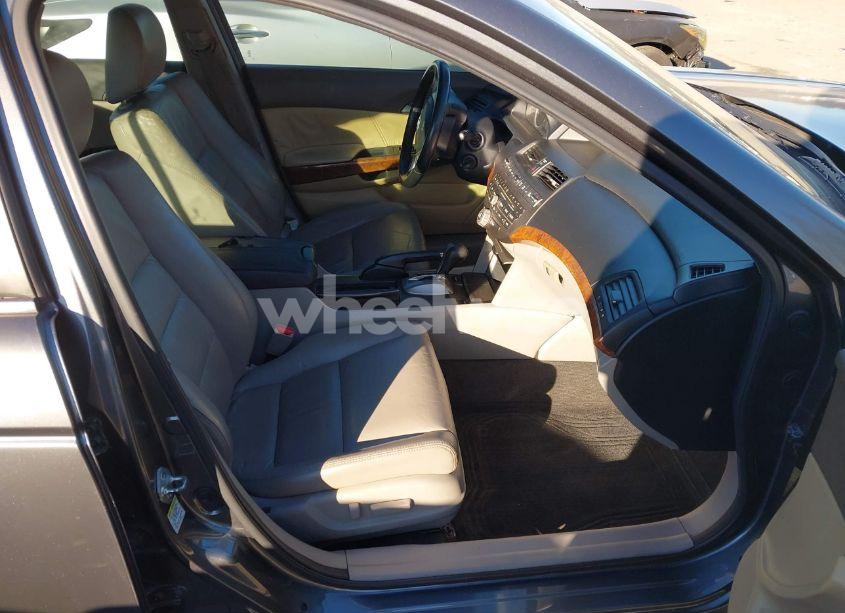 Photo 5 of 2011 Honda Accord 2.4 EX-L (VIN 1HGCP2F82BA120771)