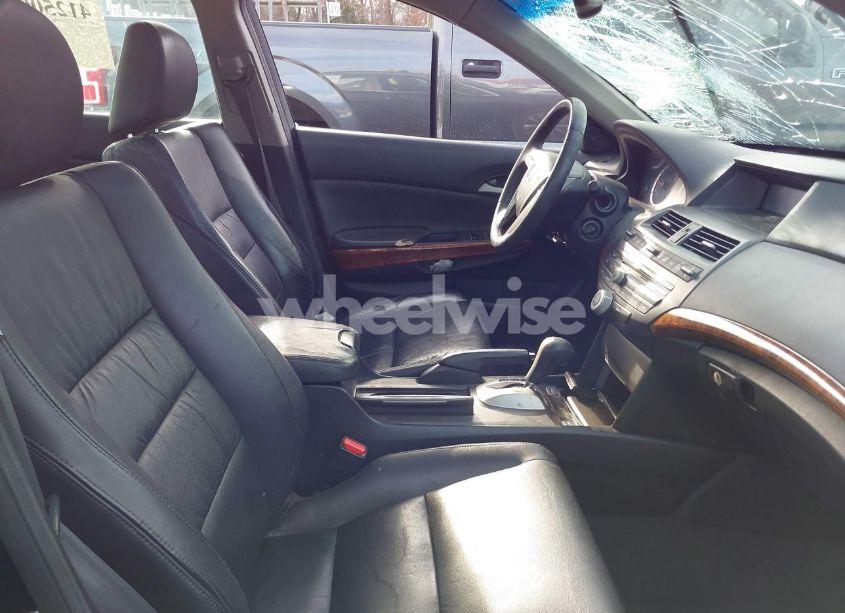 Photo 5 of 2011 Honda Accord 2.4 EX-L (VIN 1HGCP2F82BA126361)