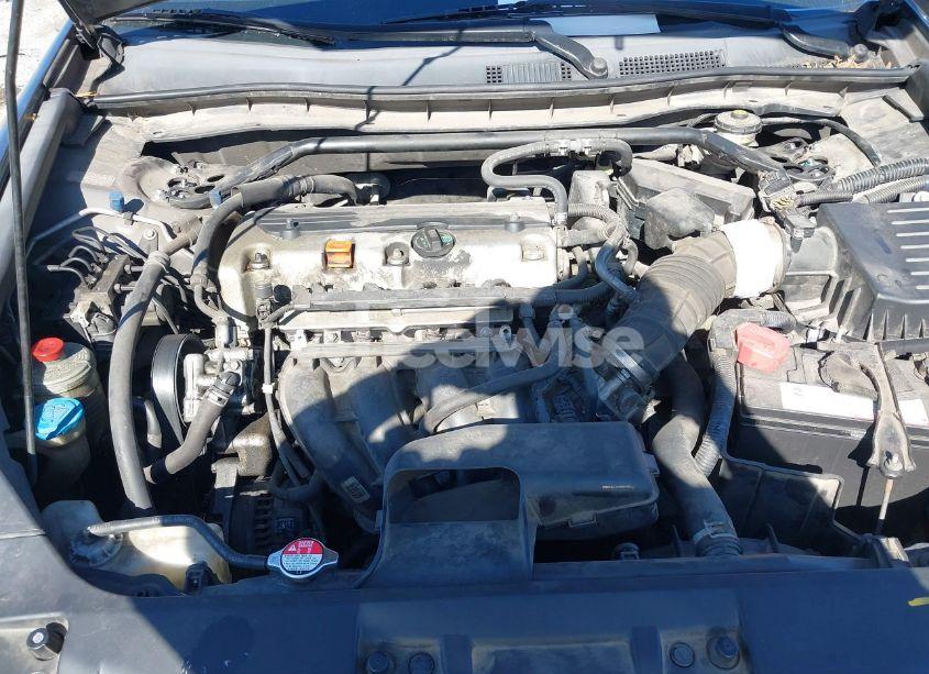 Photo 10 of 2010 Honda Accord 2.4 EX-L (VIN 1HGCP2F83AA064970)