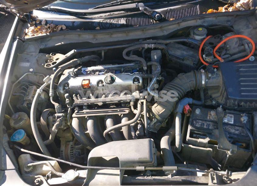 Photo 10 of 2010 Honda Accord 2.4 EX-L (VIN 1HGCP2F83AA128733)