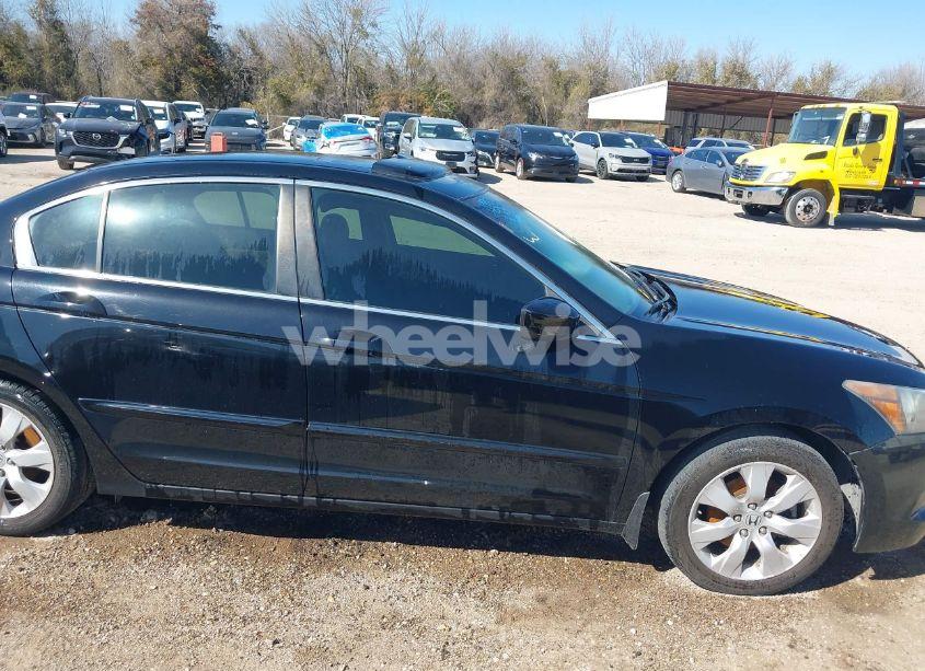 Photo 13 of 2010 Honda Accord 2.4 EX-L (VIN 1HGCP2F83AA146455)