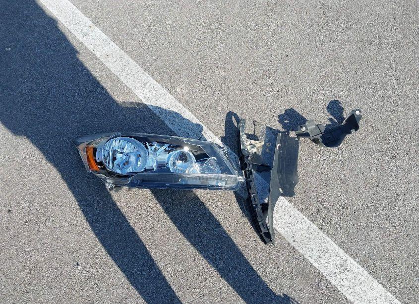 Photo 12 of 2010 Honda Accord 2.4 EX-L (VIN 1HGCP2F83AA157603)