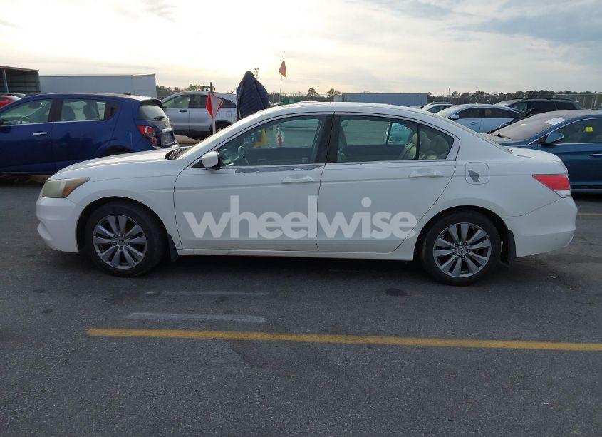 Photo 14 of 2011 Honda Accord 2.4 EX-L (VIN 1HGCP2F83BA003782)