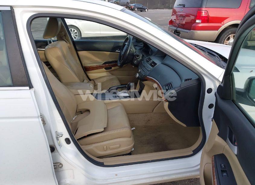 Photo 5 of 2011 Honda Accord 2.4 EX-L (VIN 1HGCP2F83BA003782)