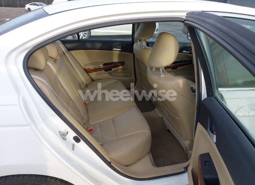 Photo 8 of 2011 Honda Accord 2.4 EX-L (VIN 1HGCP2F83BA003782)