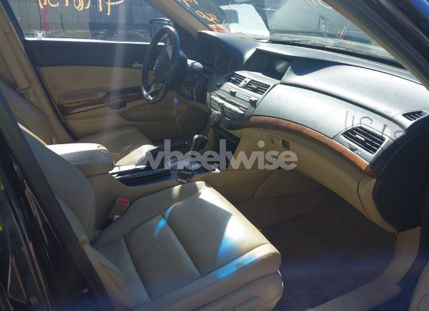 Photo 5 of 2011 Honda Accord 2.4 EX-L (VIN 1HGCP2F83BA006729)