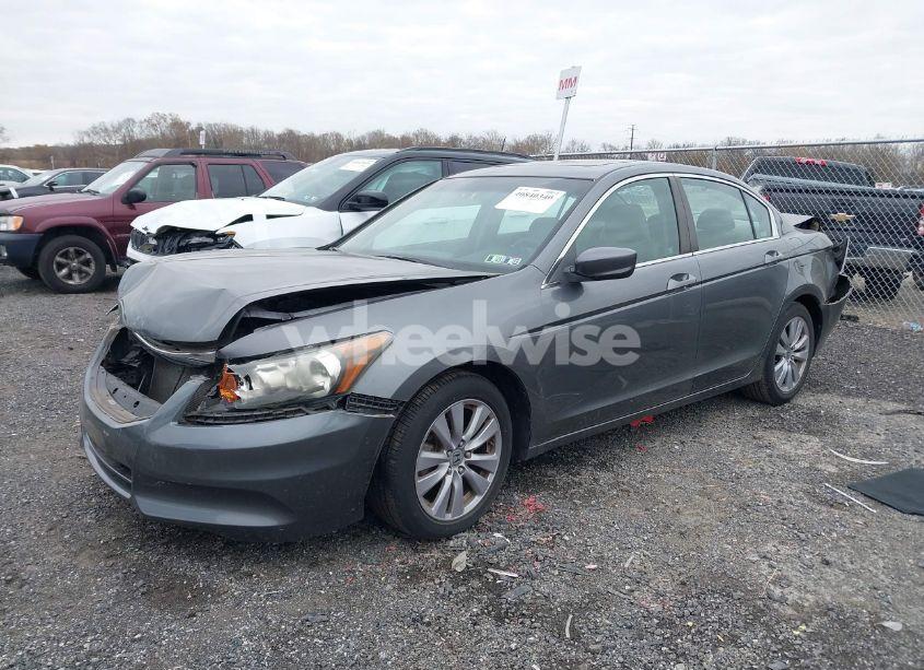 Photo 2 of 2011 Honda Accord 2.4 EX-L (VIN 1HGCP2F83BA013437)